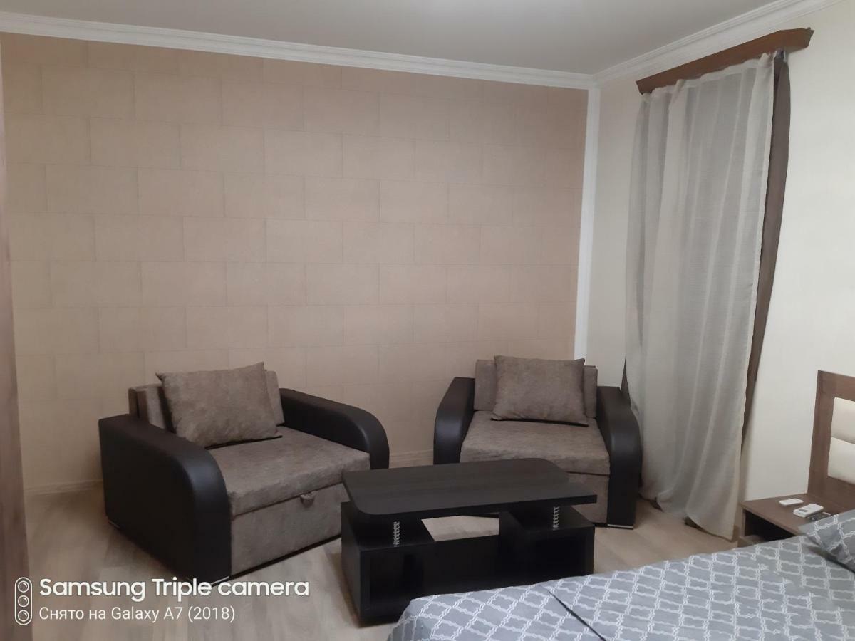 Georgi Apartament 2 Apartman Tbiliszi Kültér fotó