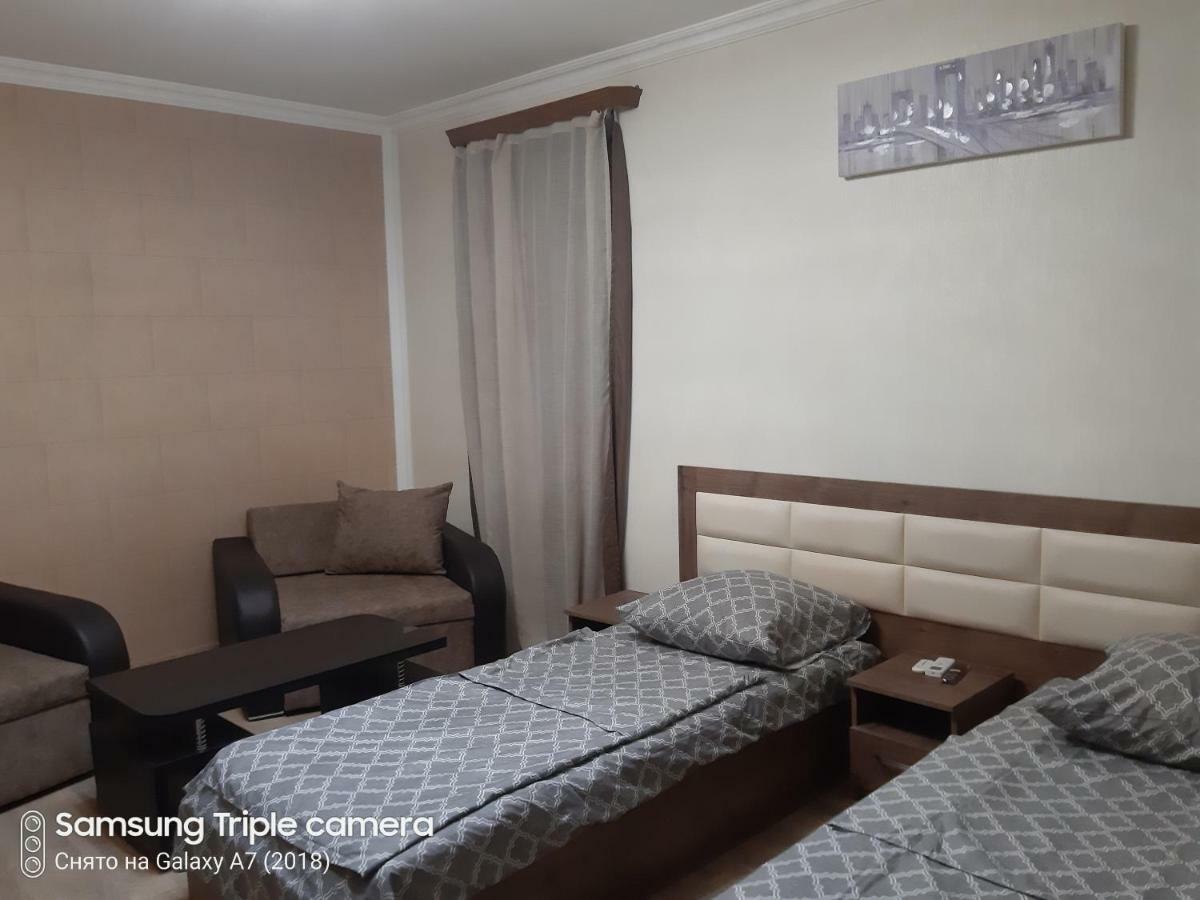 Georgi Apartament 2 Apartman Tbiliszi Kültér fotó